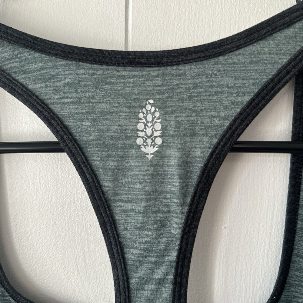 Free People Movement Run Fast Tank Top Heathered Gray Cropped Size XS Athletic - Picture 8 of 11